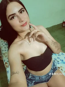 MelanyHolsen Public Pic 4