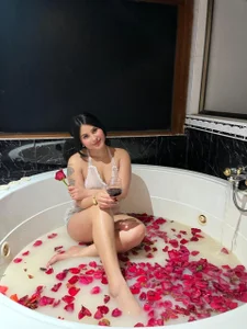 Missviolett_ Public slika 2