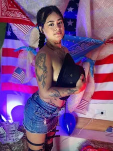 MatildaTaylor__ Miss Independence ❤️🤍💙 Poză 6