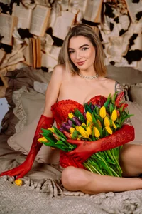 SinLuna_ Women's Day🌸 Foto 3