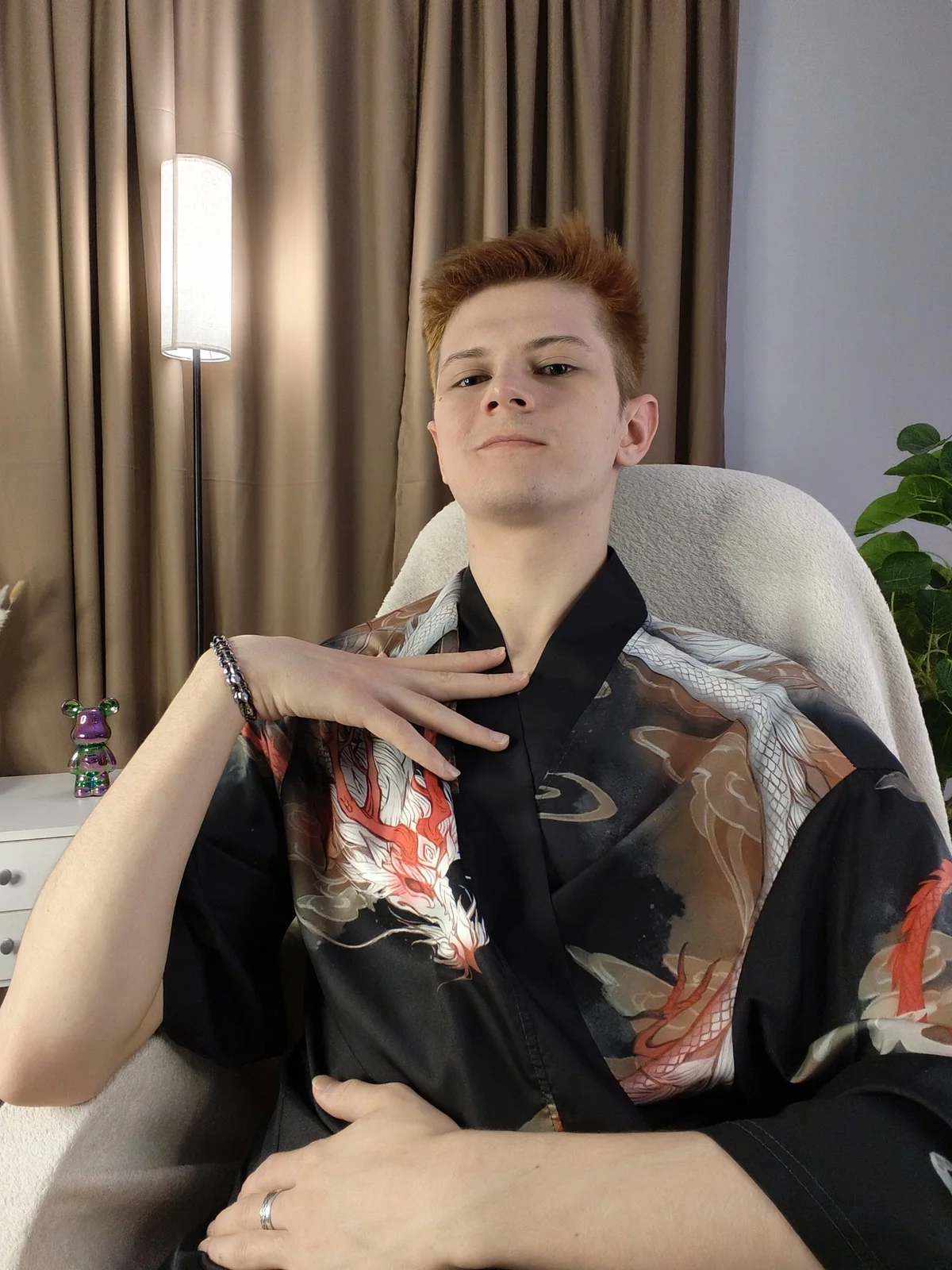 صور Allert_ الرائجة  2050