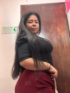 AriaMoonnn 🥵💘💋  2টি ছবি