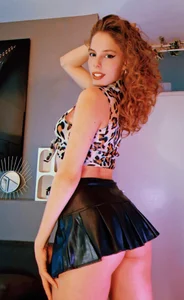 AyreenMoorePublic图片 7