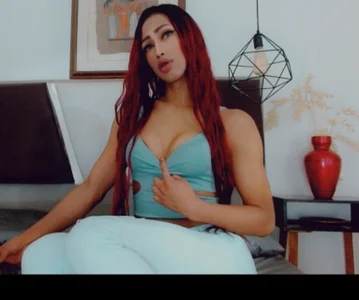 hilary_rodriguezのKissの枚の写真