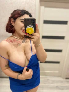 Why can't I see you in the mirror? od _Mary_Me  snímek