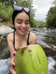 STARE WHILE SIPPING 🥥 de TS-SimplyTheBest  photos