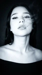 nathalymooree Sexy and naughty, that's me Pic 2