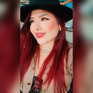 Scarlett_grey1 Public Pic 3