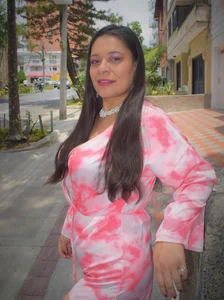 MiaCallie OUTDOOR Pic 4