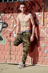 Public de AyJeeEm  4 Imagens