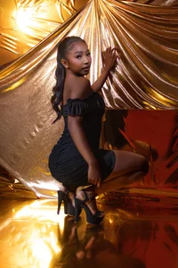 GabrielaLugo Happy Year! ✨ Immagine  4