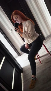 Gloria_Gordon: Public ( 5 фото)