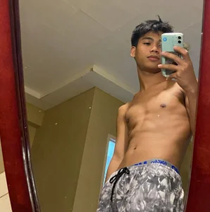 bigcockrollycutemorenoPublic Bild 2