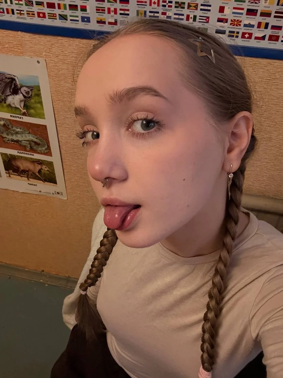 bambi_lu i am a good student!👓 . fénykép