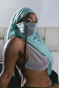 Sammy_Hott_ Public Pic 4