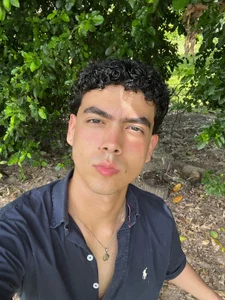 Hey! de evancox20  2 Imagens