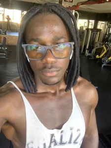 Gym hoy de _Lowmaypalacios  3 photos