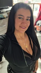 MariaJose_Adams Public Pic 4