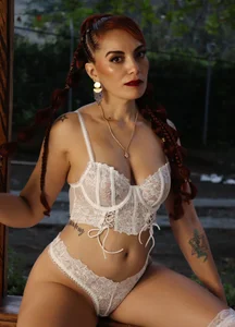 zzoe_ spicy and exquisite Bilde