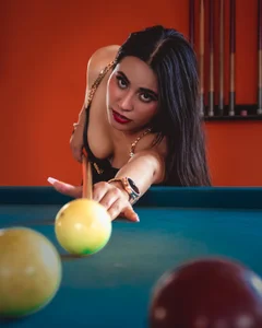 Brenda_Garcia “I want you to make me yours, even if it's over the phone.” 👄 Foto 2