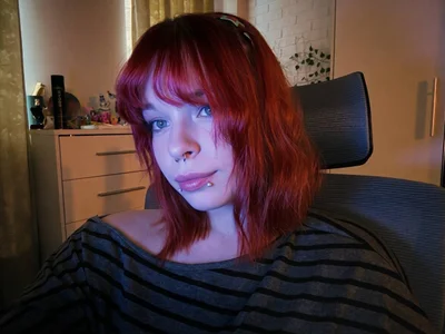 ValBae Come check out a great blowjob! Let's play😚 Pic 2