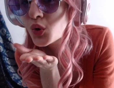 Naughtycandy9 Public Pic 6