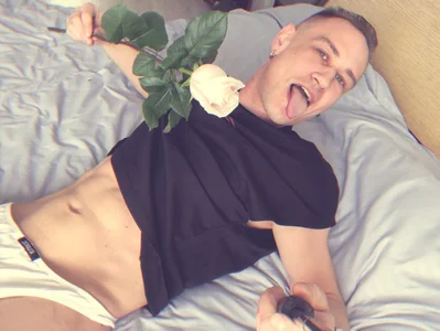 Lstfl_Wizard March 8 and the spring holiday🌹🌷🌸 Pic 3