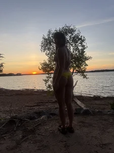 urpuppymoon sunset by the water 🌅 Foto 7