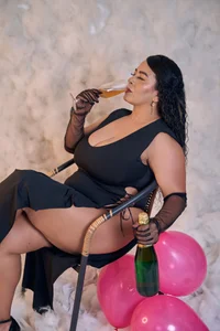 DivaFlamme we have a drink together!😈 Kuva 2