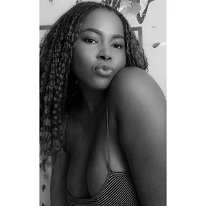 yselahot only me Bilde 4