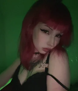 MiaBunnyKiss Public Pic 3