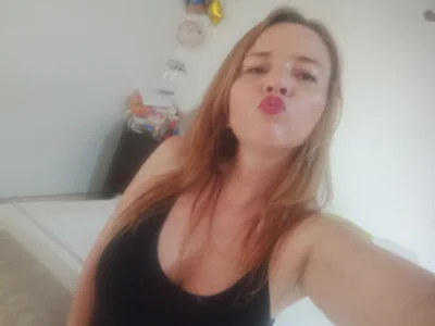 Charlotte_y Public Foto