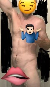 Twowellshapedheads Public Εικόνα