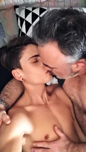 LePetitPrincee Mon papa ours et moi pour vous ouvrir l’appétit.. 😋 รูป  4