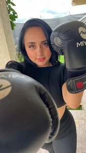 ValeryTorres_ Public টি ছবি