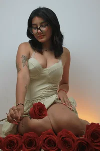 Love,balloons and flowers od Lucy_boobss  4 snímek