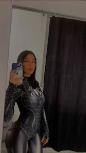 your_khloe U want to fuck a spider woman? 圖片