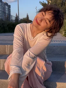 Julia_PR0 Public Foto 4