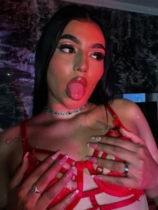 Marilyn_Rouge_ 💖YUMMY💖 Pic 3
