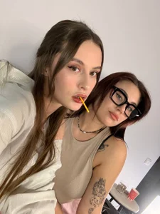 Mirabella_Shake My friend with whom we broadcast 😜 зображення 6