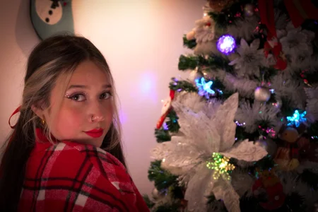 lilith_gray9 Merry Christmas Pic 2