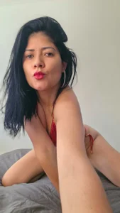 hey baby on de Isis__Love  photos