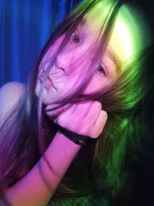 timehealsnothing Public  3. fénykép