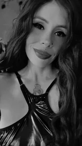 TamaraaRosse 🖤🩶❤️‍🔥  3টি ছবি