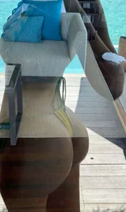 Bunda gostosa de novinharosa21  2 Imagens