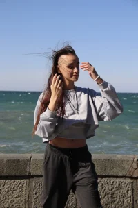 Wildorchid_ Windy day Pic 5