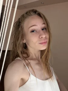 Elis_Fox i’m just simple sporty cutie girl ❤️ Poză 8