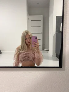 mybunnywendy I'm very beautiful 😍 Billede 6
