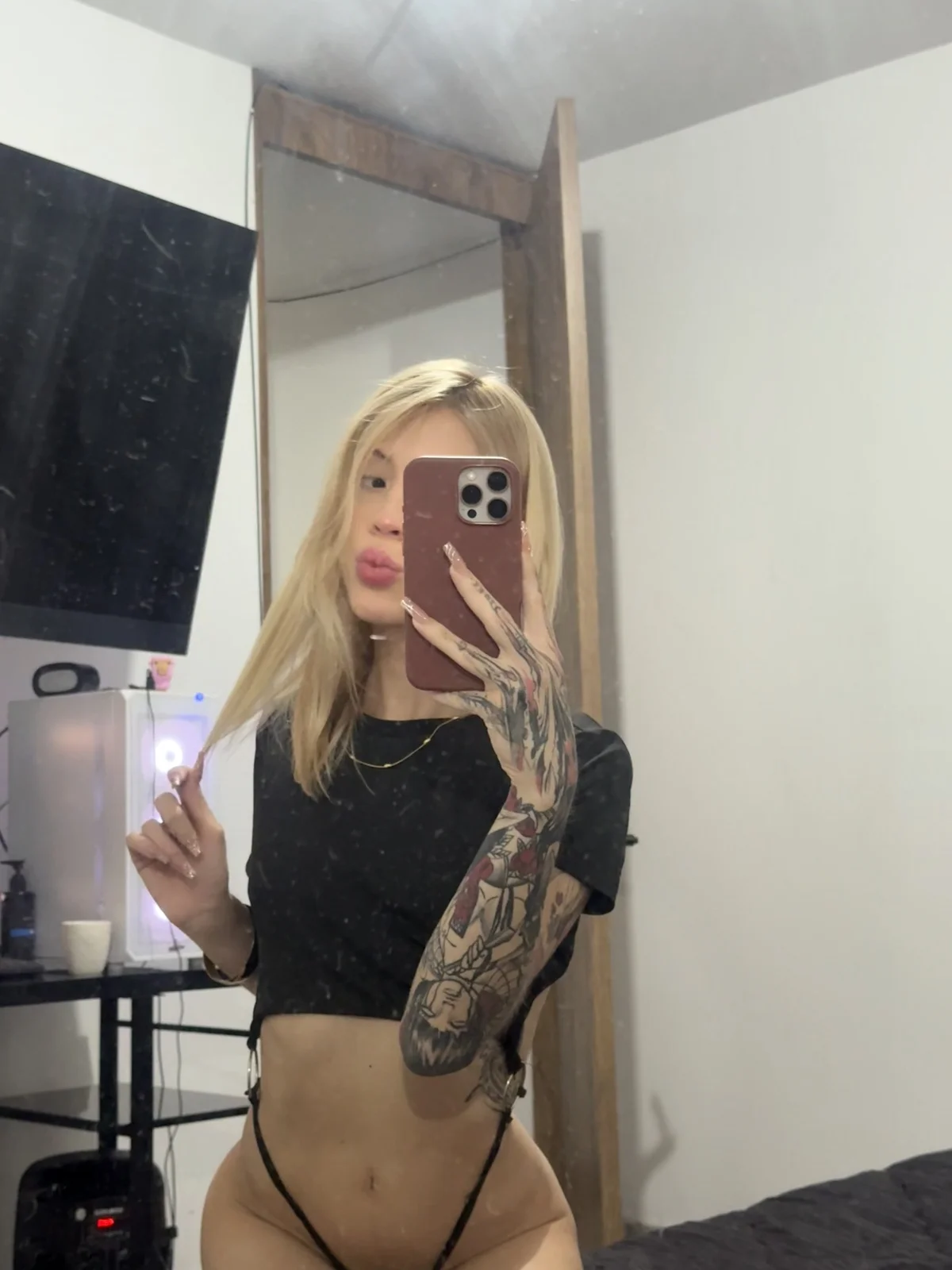 Courtney_gonet Gambar Trending 4877