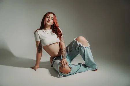 Julieth_Rojas Loose jeans🍑 Pic